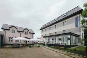 Iceberg House, Lobnya